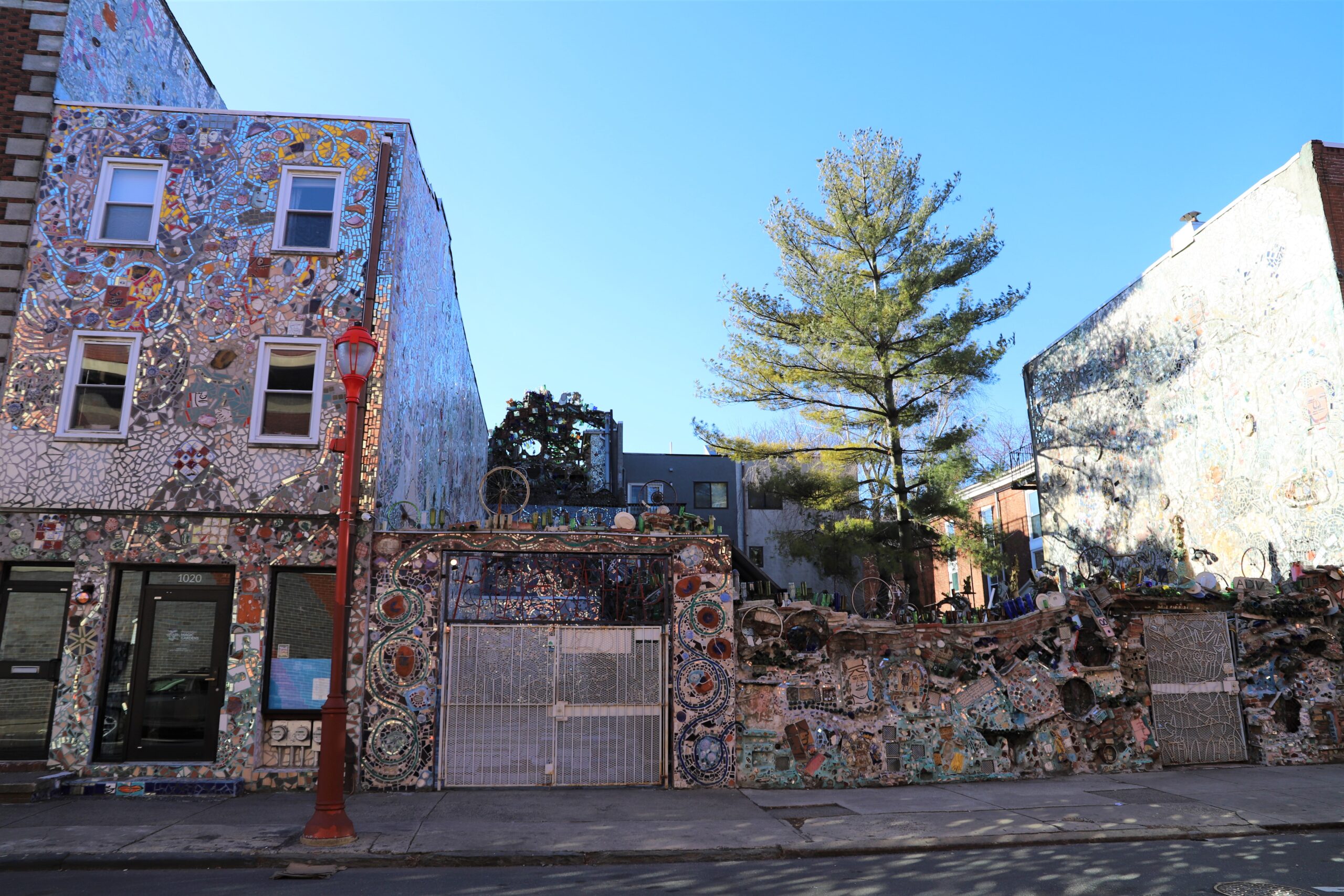 The Magic Gardens Museum - Philadelphia's Magic Gardens